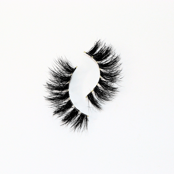 Klutch Kosmo Exquisite 16mm Lash - Dramatic, Soft Volume, and Wispy